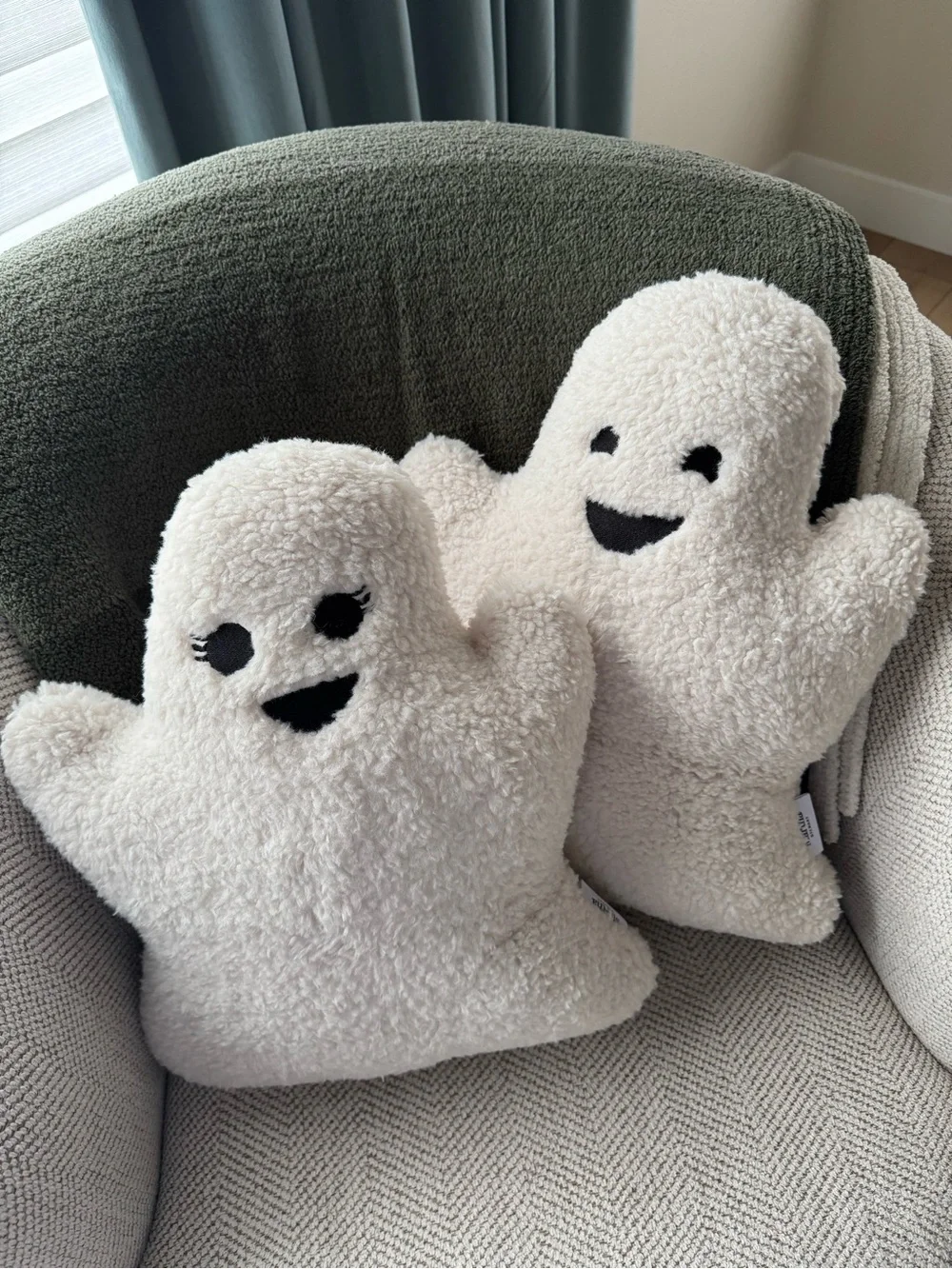 Halloween Ghost Throw Pillows NEW Decorative Pillow Set - Picture 1 of 3